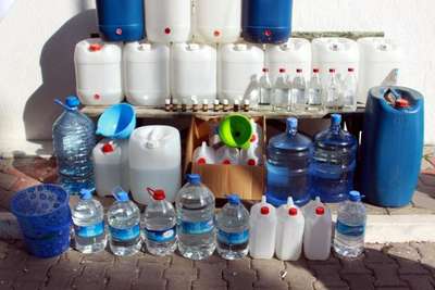 Marmaris'te sahte ve gümrük kaçağı içki ele geçirildi