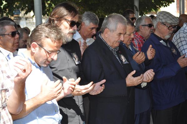 Erdal Beşikçioğlu'nun zor görevi