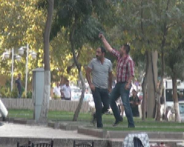 Alacaklısının işyerini kurşunladı