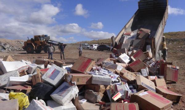 Uşak'ta 237 bin paket kaçak sigara imha edildi