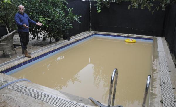 Sapanca'da sel suları çekildikçe zararın büyüklüğü ortaya çıkmaya başladı