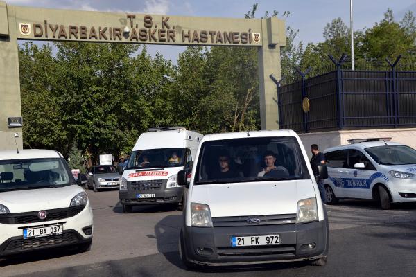 Silvan'da PKK'lı saldırısı; 1 astsubay, 1 uzman çavuş şehit (4)