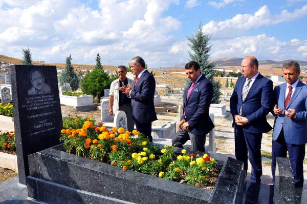 Bakan Topçu: Yılanın beli kırıldı, kafası da ezilecek (2)