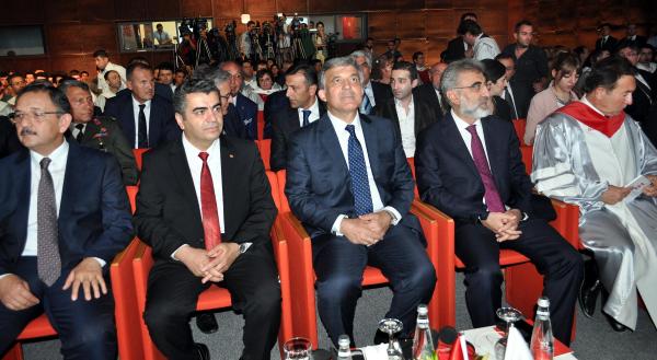 Abdullah Gül: Gazeteciye saldırı tasvip edilemez, yapanlar mutlaka cezalandırılmalı (3)