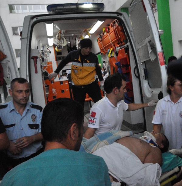 Giresun’da jandarma aracına ateş açıldı: 1 asker yaralı (2)