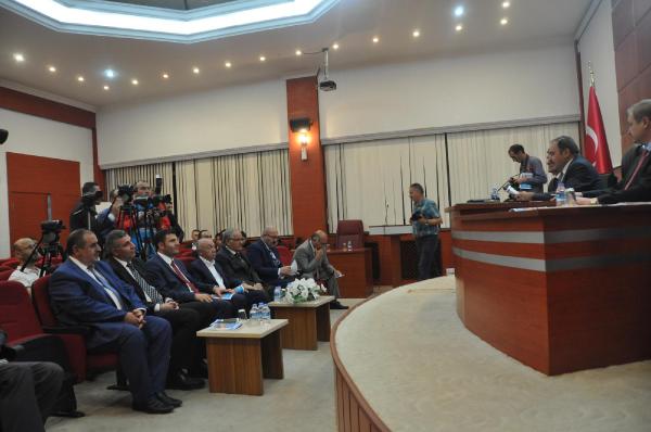 Bakan Eroğlu: Yeşil Yol için Trabzon'da sadece 13 ağaç kesildi (4)