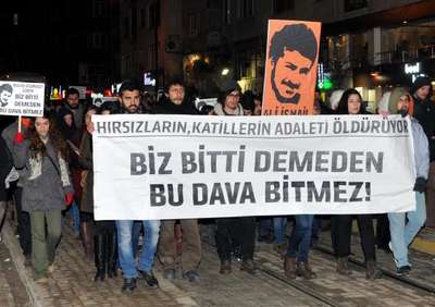 Kararı protesto eden grup, Ali İsmail'in dövüldüğü yere yürüdüler