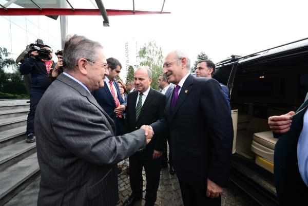 Kemal Kılıçdaroğlu, Hürriyet Gazetesi'ni ziyaret ediyor