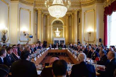 Londra'daki toplantıda Türkiye'ye IŞİD övgüsü