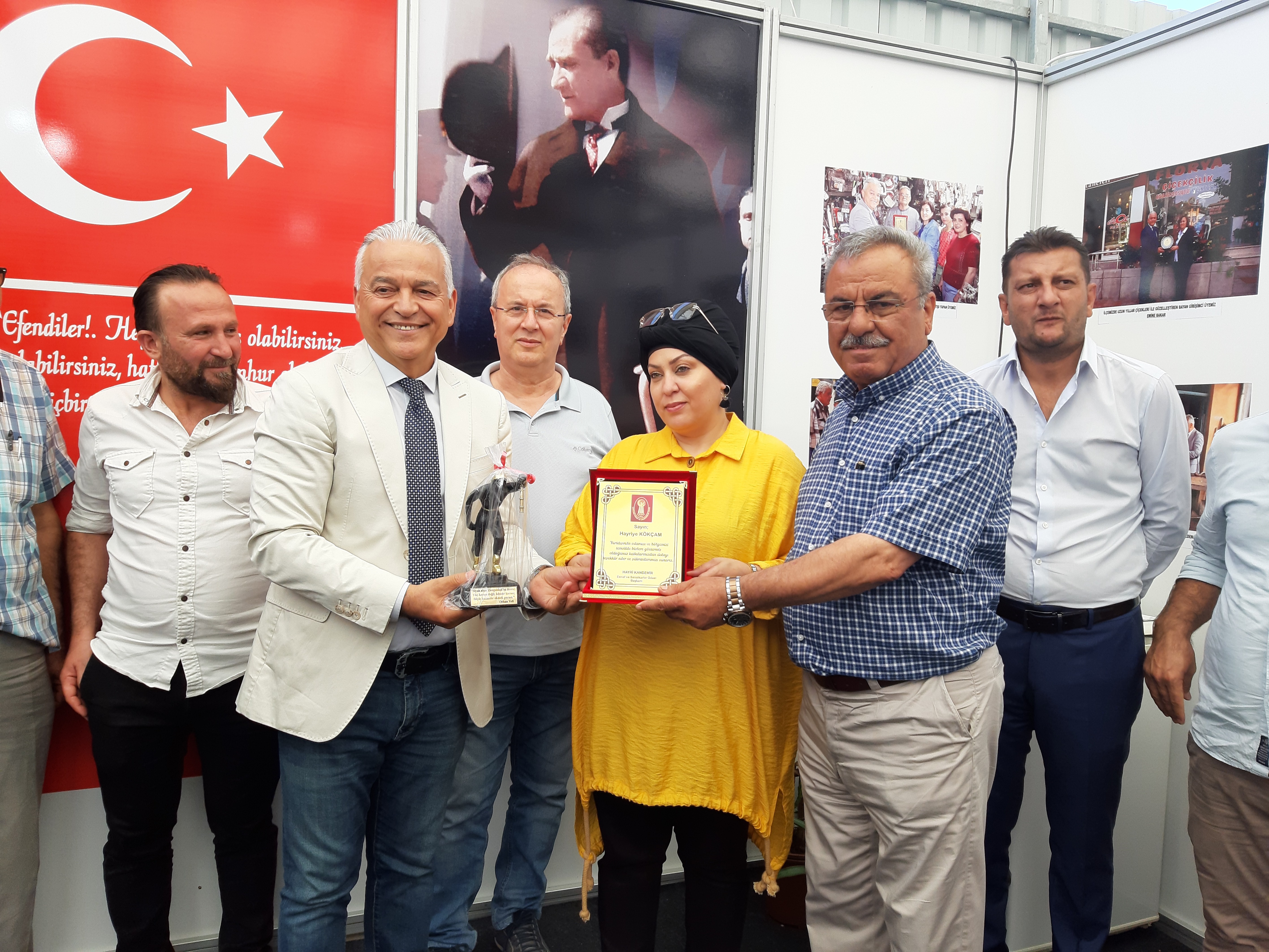 Zonguldak'ta gurbetçilere plaket verildi
