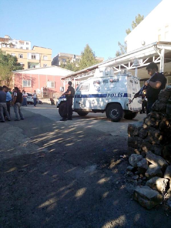 Silvan'da operasyon sürüyor; 4 gözaltı