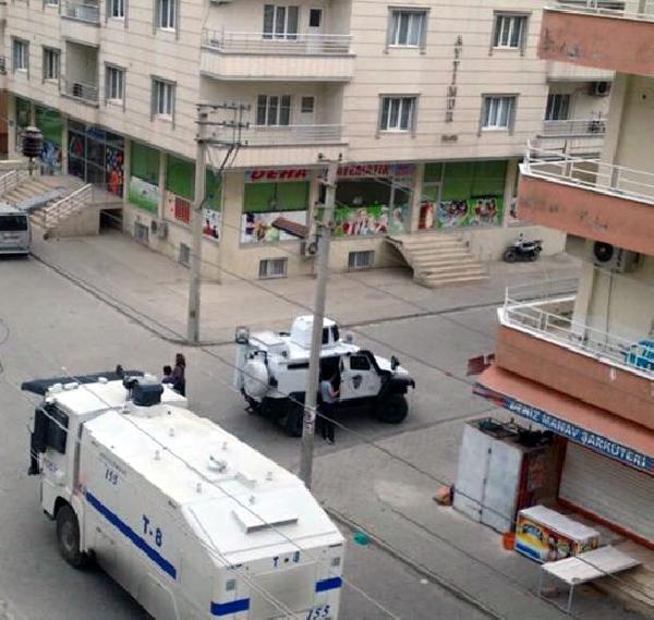 Nusaybin'de sokağa çıkma yasağıyla birlikte başlayan operasyonlar sürüyor