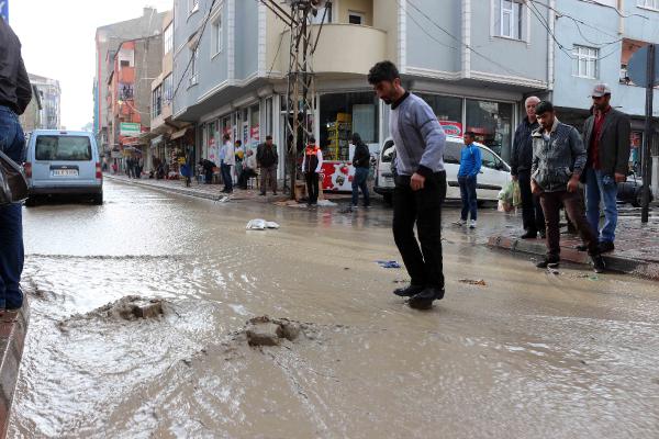 Doğubayazıt'ı dolu vurdu