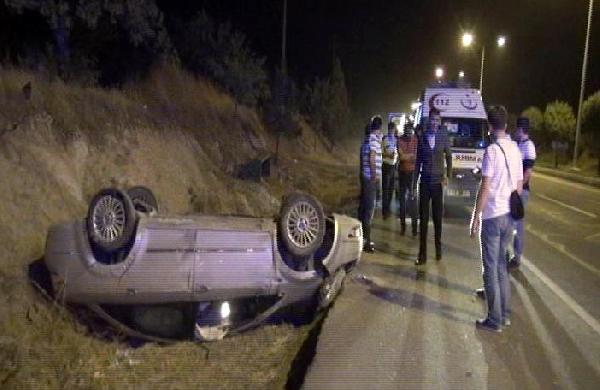 Şanlıurfa'da devrilen otomobilin sürücüsü yaralandı