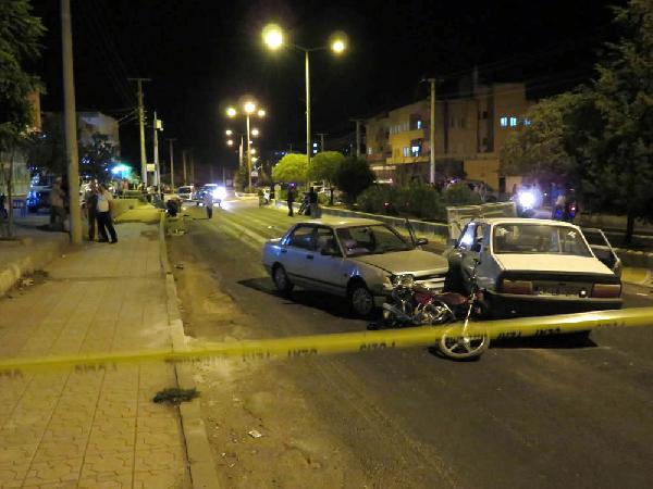 Midyat’ta, polisten kaçan otomobilde 3 adet kaleşnikof tüfek bulundu