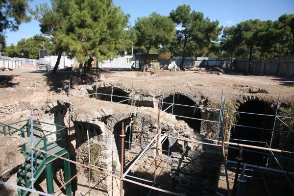 Kadifekale'de mescit ve sarnıç restorasyonu