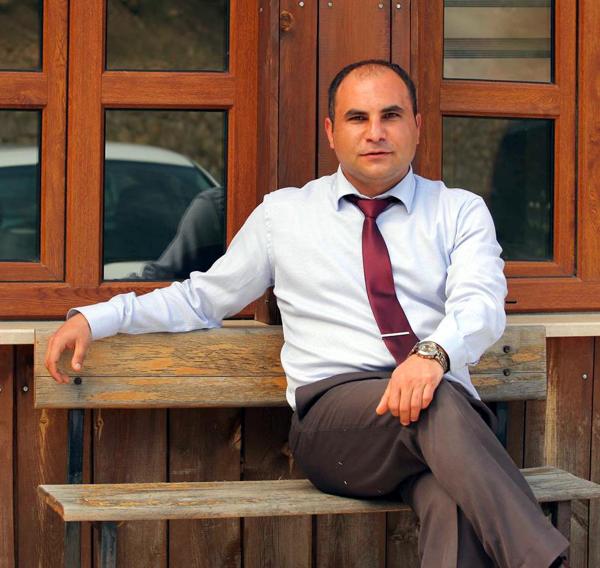 'Müdürlüğü yapamıyorum' diye not bırakıp intihar etti