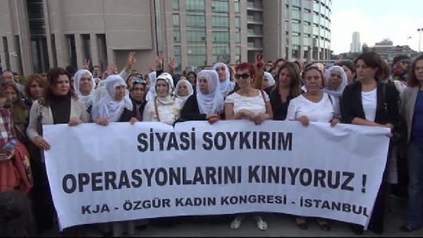 Adliye önünde HDP milletvekili Buldan'dan gözaltı tepkisi