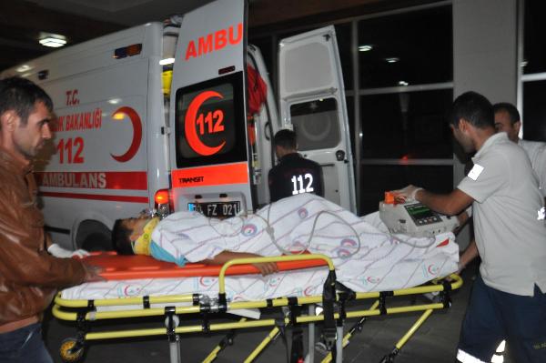 Gelin arabasından para almak isterken otomobil altında yaralandı (2)