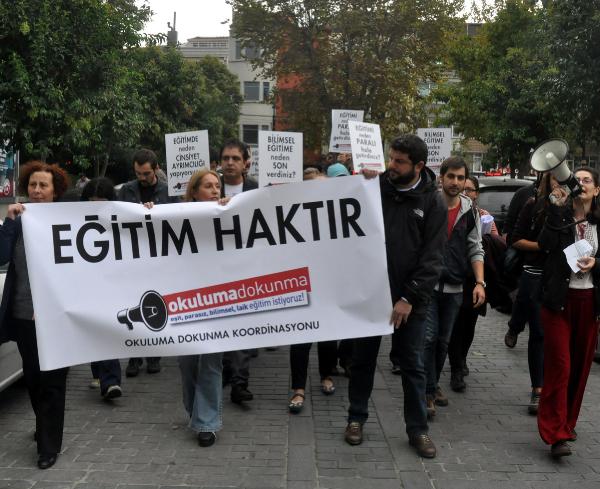 İl Milli Eğitim Müdürlüğü önünde eylem