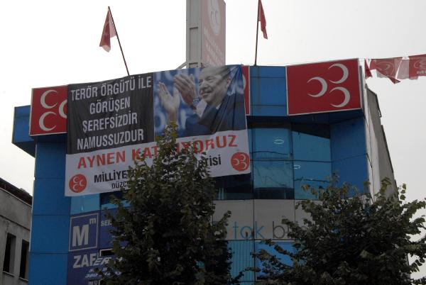 MHP'den terör konulu afişle gönderme