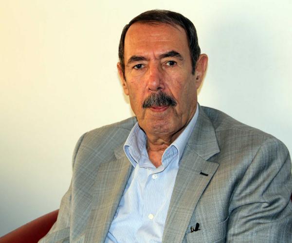 HDP adayı Yazar: Halk Kenan Evren'i arar oldu