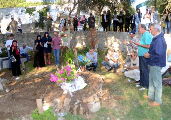 Ünlü modacı Aybüke Baran'dan acı haber (2)
