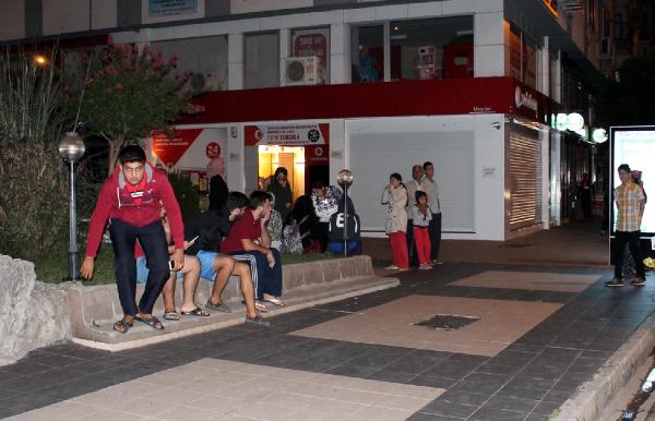 Antalya’da 5.2'lik deprem (2)