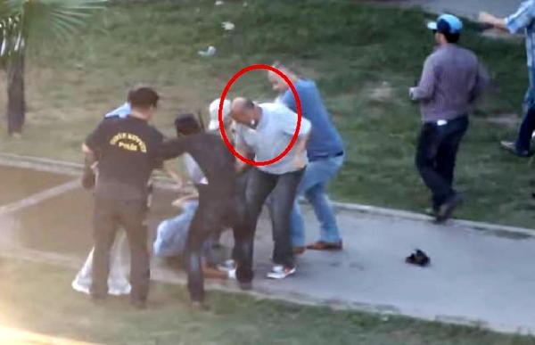 İki üniversiteliye polisleri hedef göstermekten 10'ar ay hapis