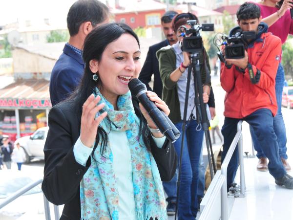 HDP'li Yüksekdağ: Helal yollarla kazandık kaybetmeyeceğiz