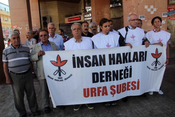Şanlıurfa'da İHD üyelerinden 'ceset sürükleme'ye tepki