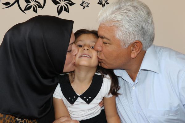 5 yaşındaki Nazan’a aile sevgisini yaşattılar