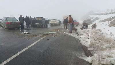 Kütahya'da siste zincirleme kaza: 10 yaralı