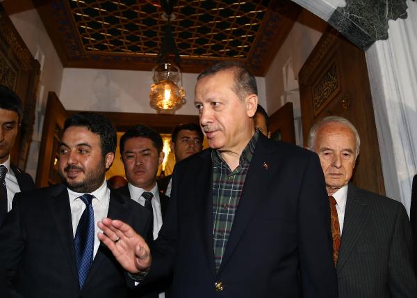 Cumhurbaşkanı Erdoğan Tokyo Camii ve Türk Kültür Merkezi’ni ziyaret etti