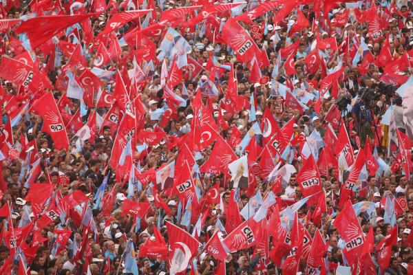 CHP'de milletvekili bağışı