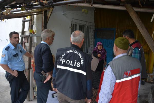 Seçim yardımı bahanesiyle yaşlı çiftin 1500 lirasını çaldılar
