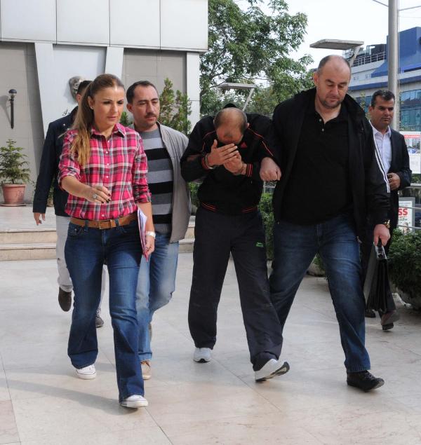 Kendisini dolandıranların yöntemiyle yüzlerce kişiyi dolandırdı