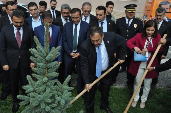 Bakan Eroğlu: Orta Anadolu'ya 3 bin 306 yeni tesis yapılacak
