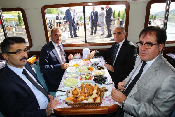 Topçu: Siyasi iktidarsızlıkta tuzu kurulara bir şey olmaz