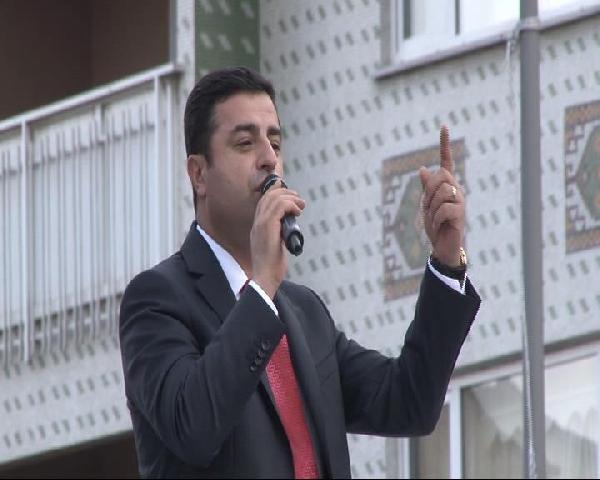 Demirtaş, Sultanbeyli'de konuştu (1)