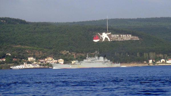 Rus savaş gemisi Akdeniz yolunda