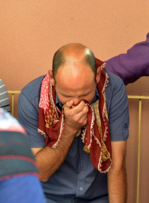 Karnında bebeği ile kazada can verdi