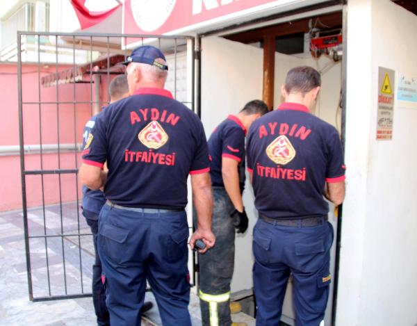 Yük asansörü 1'inci katan zemine düştü: 1 yaralı