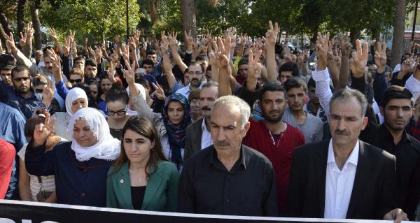 Ankara’daki bombalı saldırı Şanlıurfa’da protesto edildi (2)