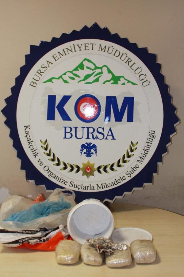 Kömürlükteki 2 kilogram eroini 'Alfa' buldu
