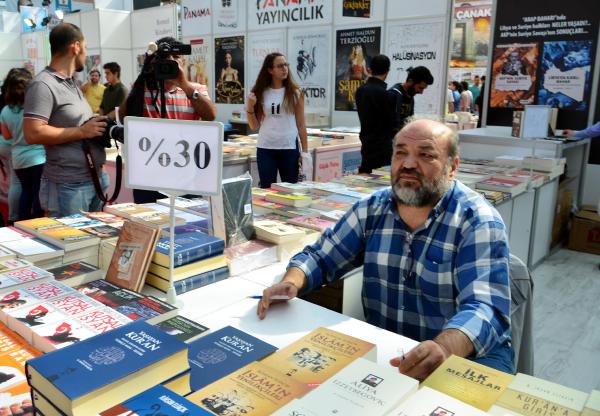 İhsan Eliaçık'tan bombalı saldırıda ölenlere Fatiha