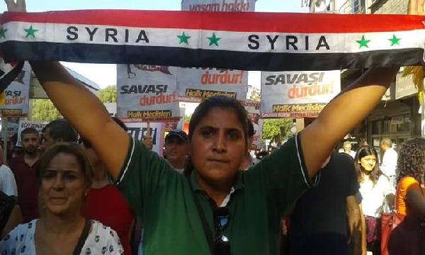 Patlamada ölen Necla Duran, son yolculuğuna gelinlikle uğurlandı