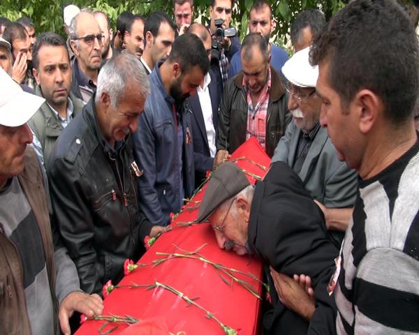Gözü yaşlı baba: Sana uzanan eller kırılsın
