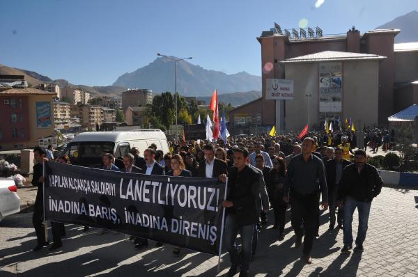 Van ve Hakkari'de Ankara'daki saldırıya protesto