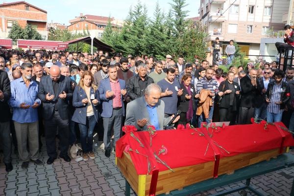Patlamada ölen İTÜ öğrencisi Güney Doğan son yolculuğuna uğurlandı